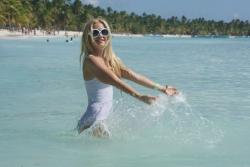 Benzersiz beyaz tenli kız Aydil